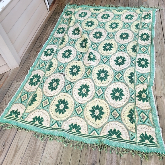 Vintage Green Rug Carpet Picnic Blanket - Picture 3 of 7